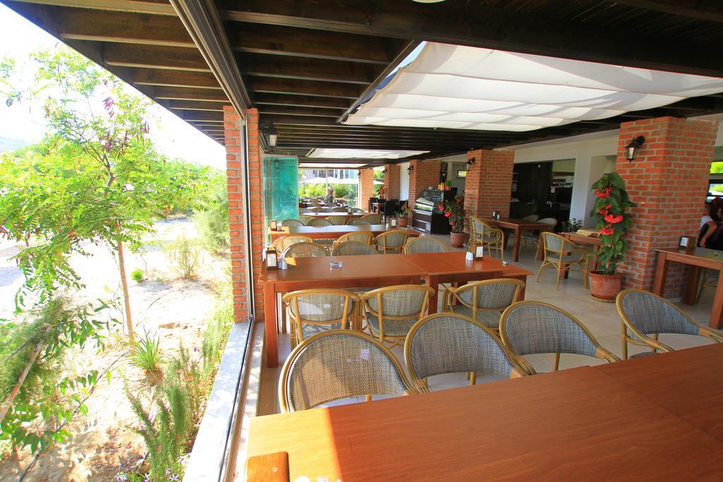 Palm Bay Beach Hotel Emecik Luaran gambar