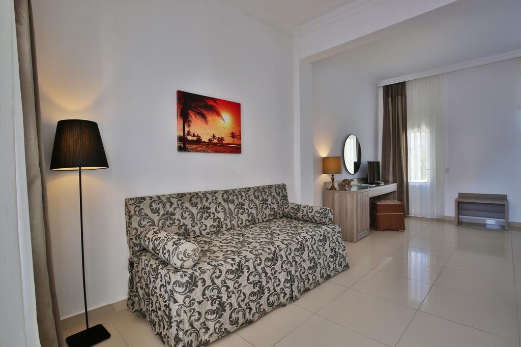 Palm Bay Beach Hotel Emecik Luaran gambar